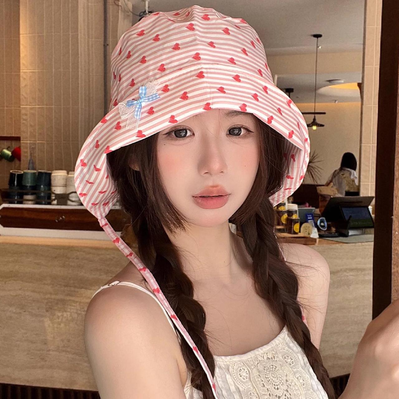 Sweet Love Heart Striped Bucket Hat for Women Summer Lace-up Bow Wide Brim Basin Cap Korean Girl Travel Beach Sunshade Caps 56-58cm розовый
Sweet Love Heart Striped Bucket Hat for Women Summer Lace-up Bow Wide Brim Basin Cap Korean Girl Travel Beach Sunshade Caps 56-58cm розовый