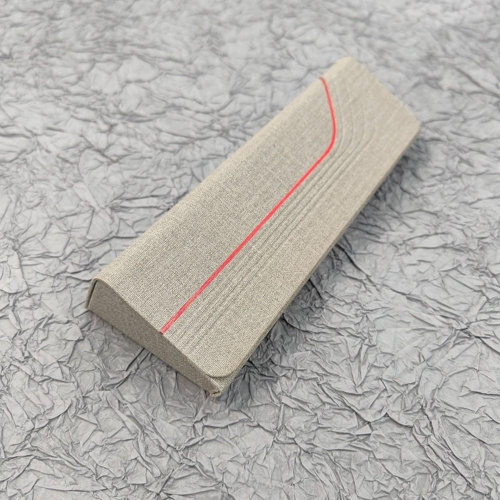 Hard Shell Eyeglasses Case Anti-extrusion Foldable Glasses Box Retro Triangular Sunglasses Case
Hard Shell Eyeglasses Case Anti-extrusion Foldable Glasses Box Retro Triangular Sunglasses Case