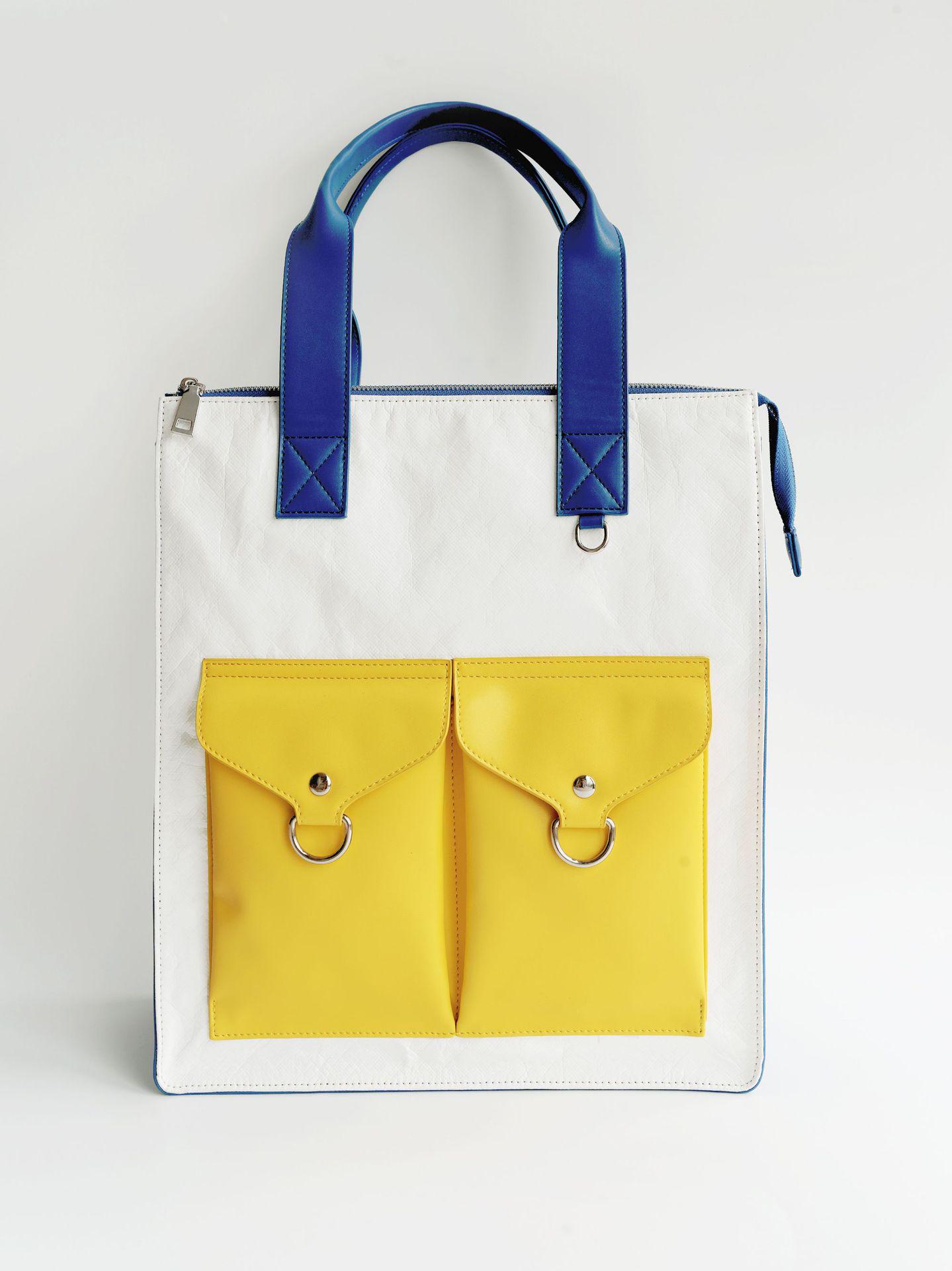 Women s Color Block Tote Bag - Large Capacity, Fashionable, Lightweight Shoulder Bag for Casual Shopping 33x12x38 cm
Women s Color Block Tote Bag - Large Capacity, Fashionable, Lightweight Shoulder Bag for Casual Shopping 33x12x38 cm