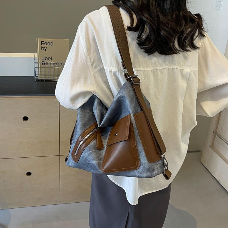 Large capacity commuter backpack, women s 2025 new multi-purpose shoulder messenger bag, going out travel backpack 36*13*32
Large capacity commuter backpack, women s 2025 new multi-purpose shoulder messenger bag, going out travel backpack 36*13*32
