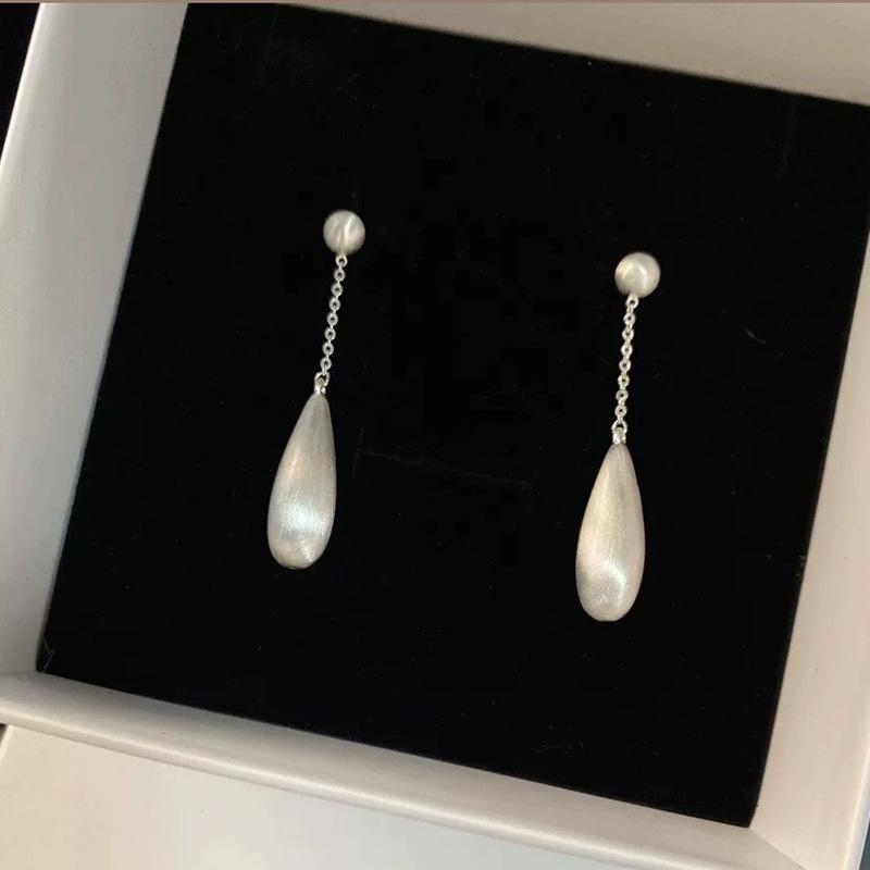 Винтажное французское ожерелье-чокер с жемчугом и завязками, украшенное звездами - Элегантная женская модная цепочка для ключицы
Винтажное французское ожерелье-чокер с жемчугом и завязками, украшенное звездами - Элегантная женская модная цепочка для ключицы