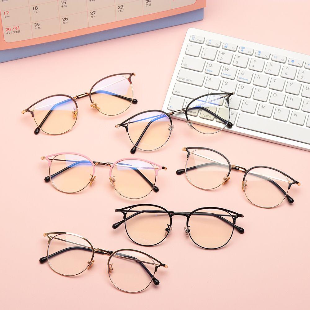 Circle Eyeglasses Retro Metal Frame Radiation Protection Anti-blue Light Glasses Computer Goggles
Circle Eyeglasses Retro Metal Frame Radiation Protection Anti-blue Light Glasses Computer Goggles
