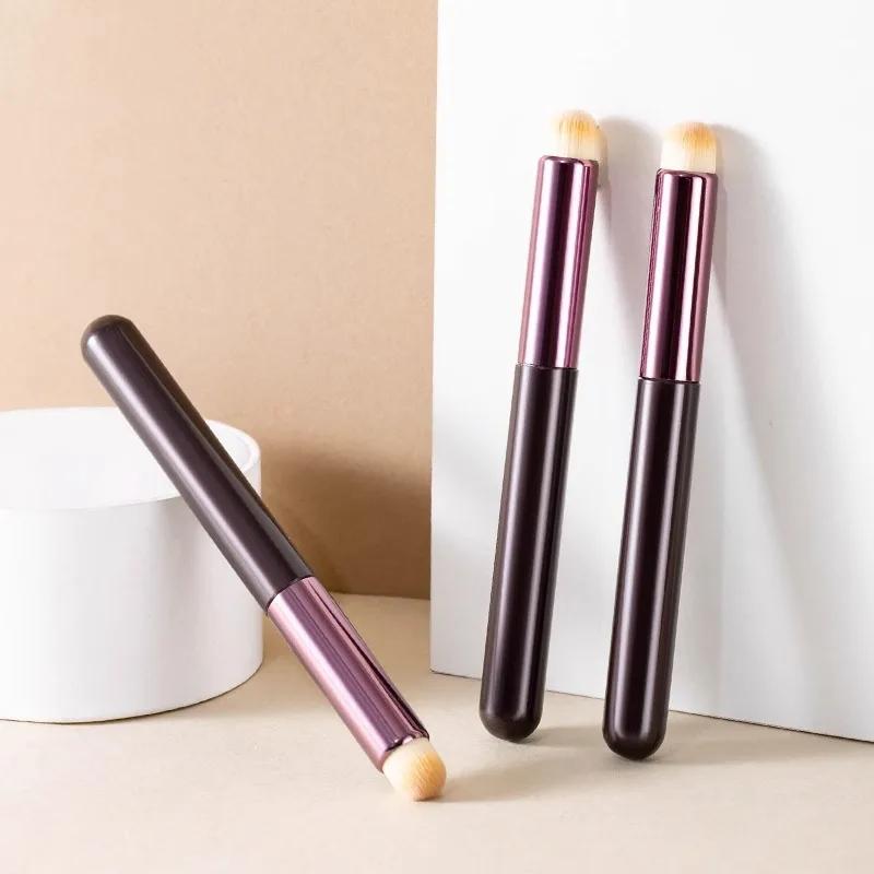Silicone Lip Balms Lip Mask Brush With Sucker Dust Cover Lipstick Cosmetic Makeup Brushes Lipstick Brush With Storage Box чёрный
Silicone Lip Balms Lip Mask Brush With Sucker Dust Cover Lipstick Cosmetic Makeup Brushes Lipstick Brush With Storage Box чёрный
