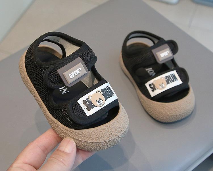 Summer baby sandals toddler shoes soft sole children s shoes bear cute bag head beach shoes men s and women s baby shoes 16 yards-20 yards, please take 5 pairs.
Summer baby sandals toddler shoes soft sole children s shoes bear cute bag head beach shoes men s and women s baby shoes 16 yards-20 yards, please take 5 pairs.