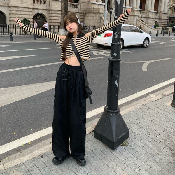Korean Version of Retro Work Clothes Casual Pants for Women In Spring and Autumn New High-waisted Slimming Straight Loose Wide-leg Trousers XXL
Korean Version of Retro Work Clothes Casual Pants for Women In Spring and Autumn New High-waisted Slimming Straight Loose Wide-leg Trousers XXL