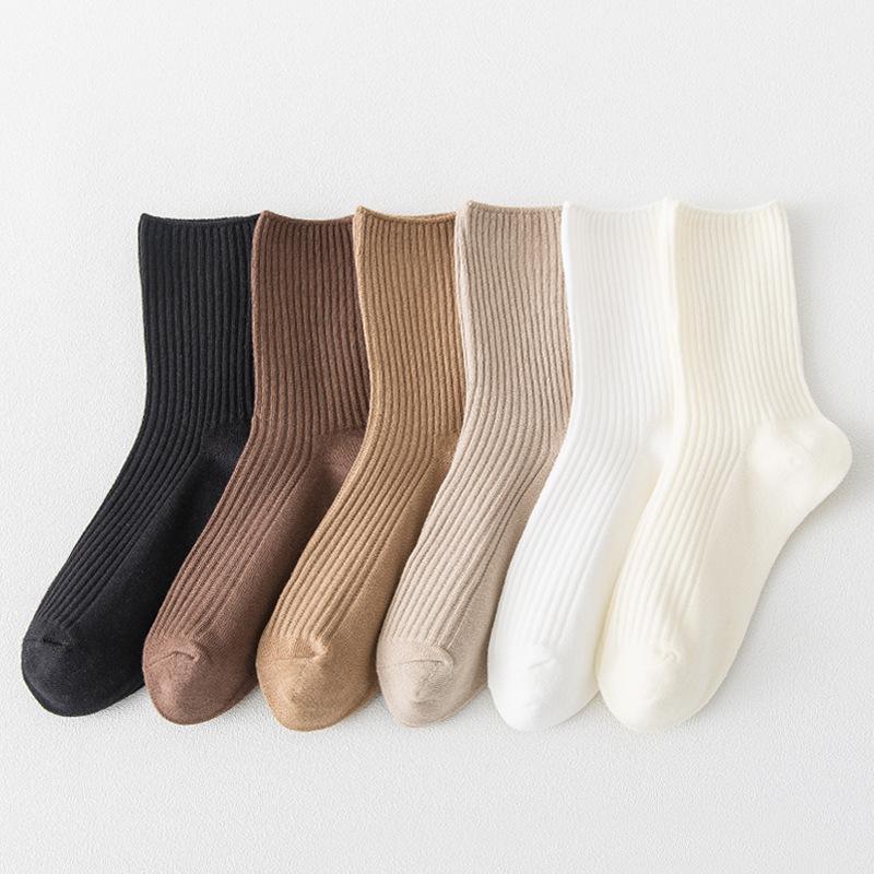Female Spring and Autumn Pure Color Breathable Leisure Sports All Build In Tube Socks 1 pair чорний
Female Spring and Autumn Pure Color Breathable Leisure Sports All Build In Tube Socks 1 pair чорний