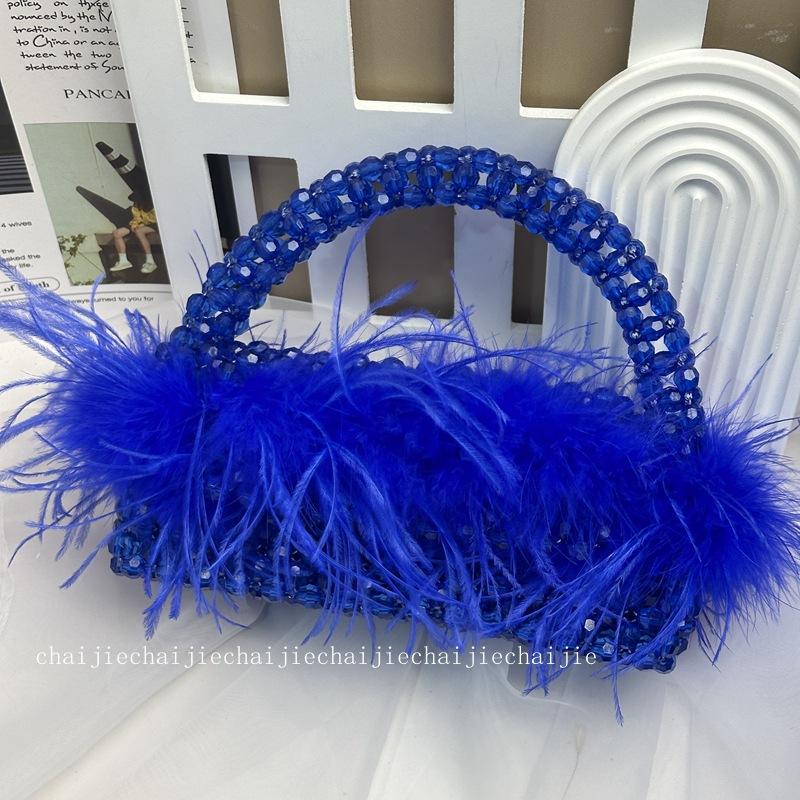 Handmade Ostrich Hair Beaded Bag Clear Acrylic Crystal Stone Box Tote Handbag Women Handmade Party Purse синий
Handmade Ostrich Hair Beaded Bag Clear Acrylic Crystal Stone Box Tote Handbag Women Handmade Party Purse синий