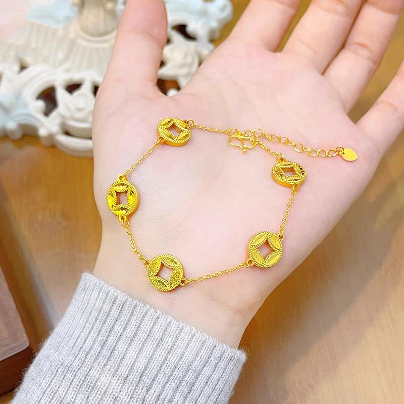 Classic charm rotundity chains bracelets Retro and minimalist crushed ice golden coin bracelet for women fine gifts 17-20cm золотий
Classic charm rotundity chains bracelets Retro and minimalist crushed ice golden coin bracelet for women fine gifts 17-20cm золотий