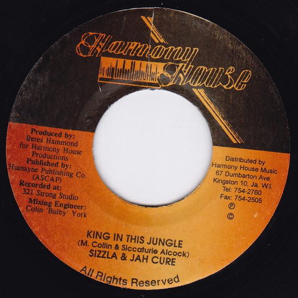 7inch Record SIZZLA & JAH CURE - King In This Jungle NONE Harmony House Jamaica Reggae, Ska & Dub Used
7inch Record SIZZLA & JAH CURE - King In This Jungle NONE Harmony House Jamaica Reggae, Ska & Dub Used
