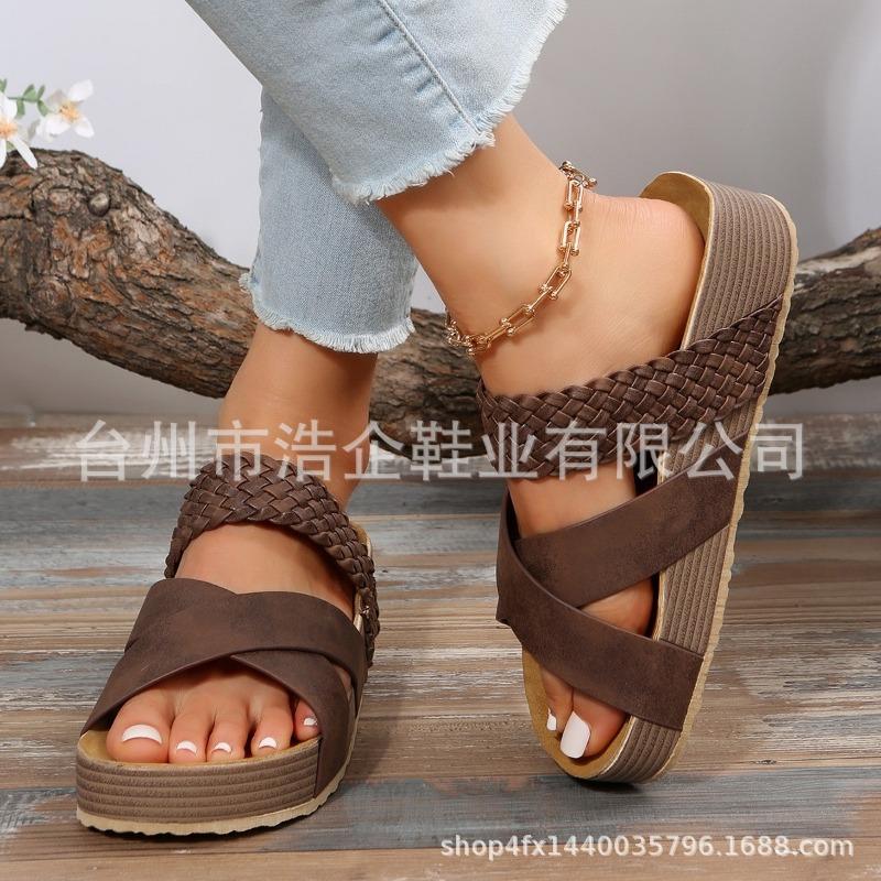Shoes platform slippers women s new fashion casual lazy shoes one-word cross slippers 43 темно-коричневого
Shoes platform slippers women s new fashion casual lazy shoes one-word cross slippers 43 темно-коричневого