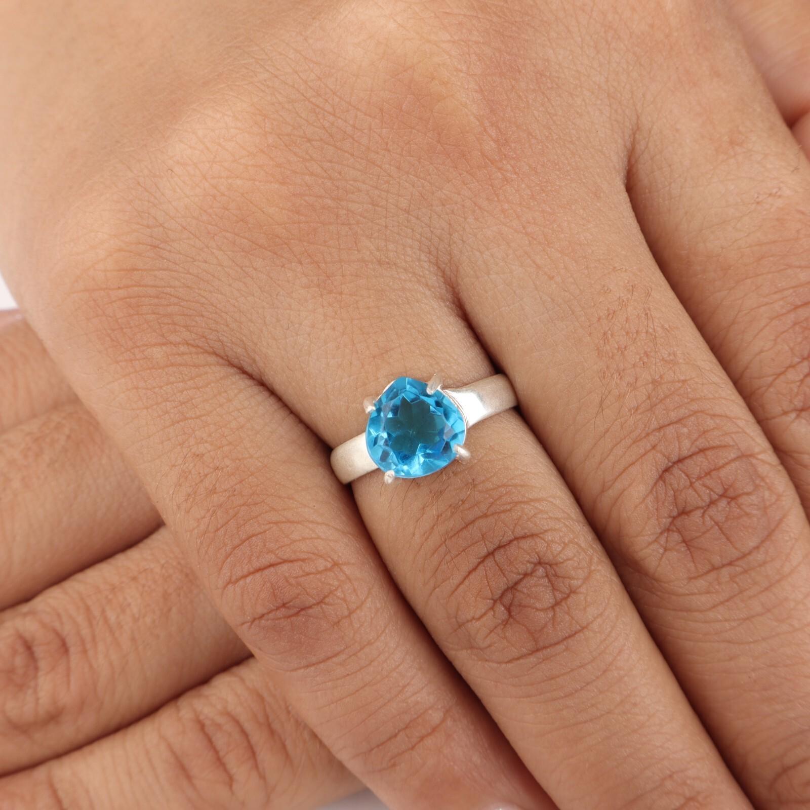 Натуральный швейцарский голубой топаз драгоценный камень 925 стерлинговое серебро ювелирные изделия ручной работы кольцо для нее RR-43-11 7
Натуральный швейцарский голубой топаз драгоценный камень 925 стерлинговое серебро ювелирные изделия ручной работы кольцо для нее RR-43-11 7