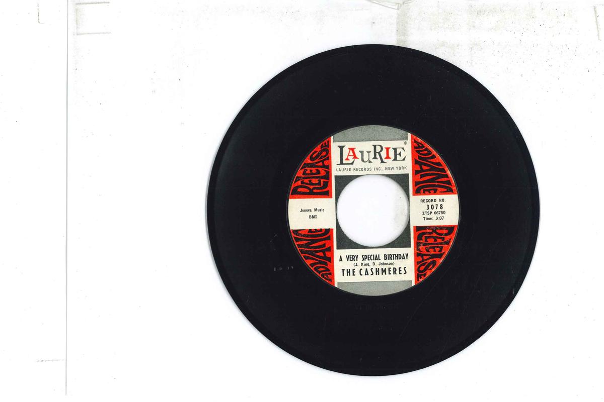 7inch Record CASHMERES A Very Special Birthday I Believe 3078 LAURIE 1960 US Rock Used
7inch Record CASHMERES A Very Special Birthday I Believe 3078 LAURIE 1960 US Rock Used