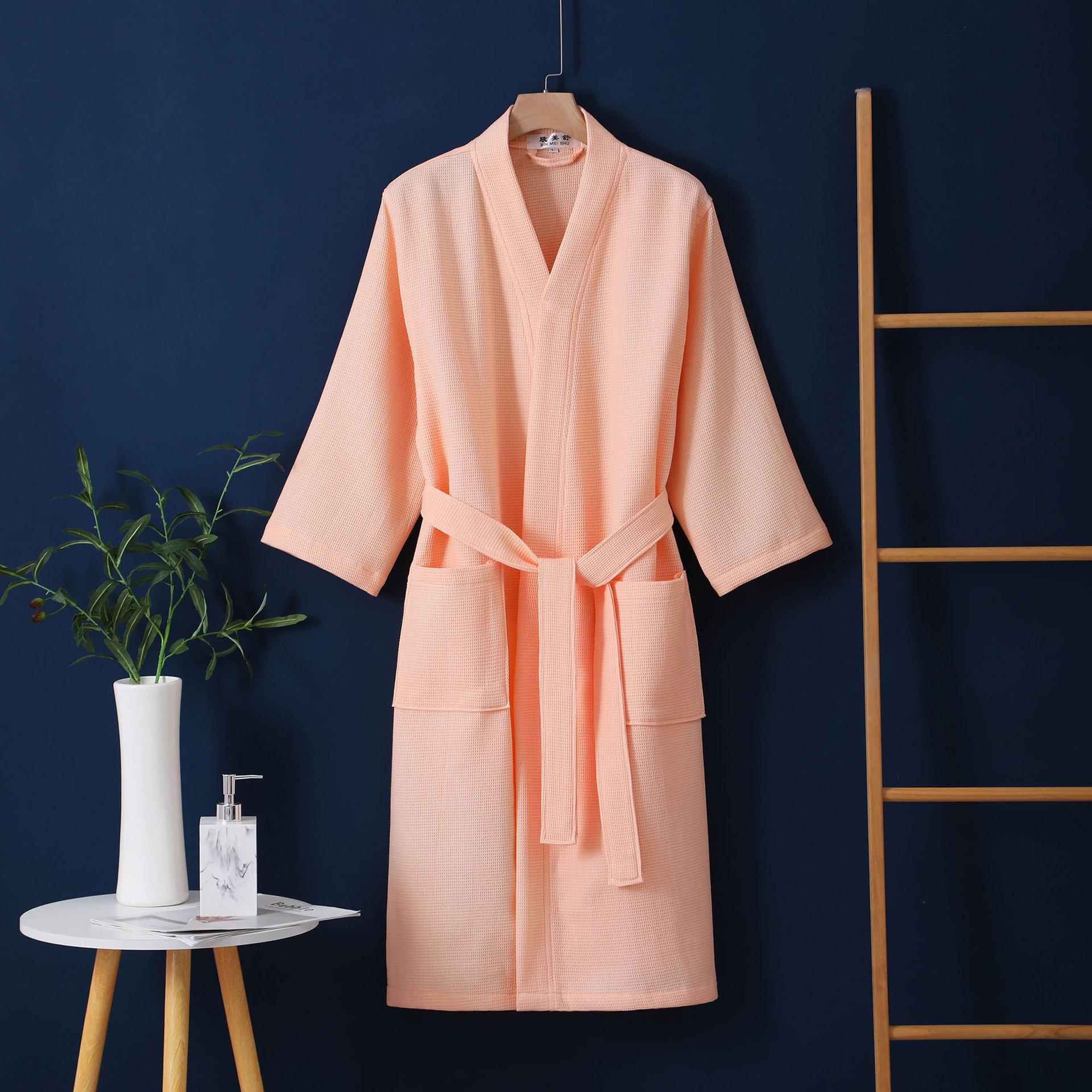 New Cross-Border Pure Cotton Waffle Bathrobe – Lightweight Spring/Summer Design for Couples in Homestays or Hotels L
New Cross-Border Pure Cotton Waffle Bathrobe – Lightweight Spring/Summer Design for Couples in Homestays or Hotels L