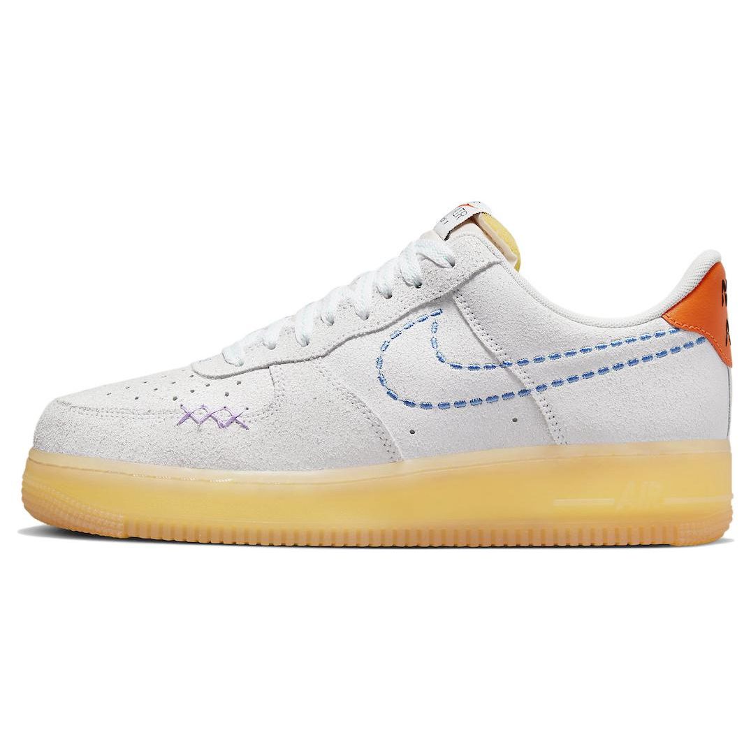 Мужские кроссовки Air Force 1 07 LV8 Nike 101 белые безопасные-оранжево-сиреневые DX2344-100 40
Мужские кроссовки Air Force 1 07 LV8 Nike 101 белые безопасные-оранжево-сиреневые DX2344-100 40