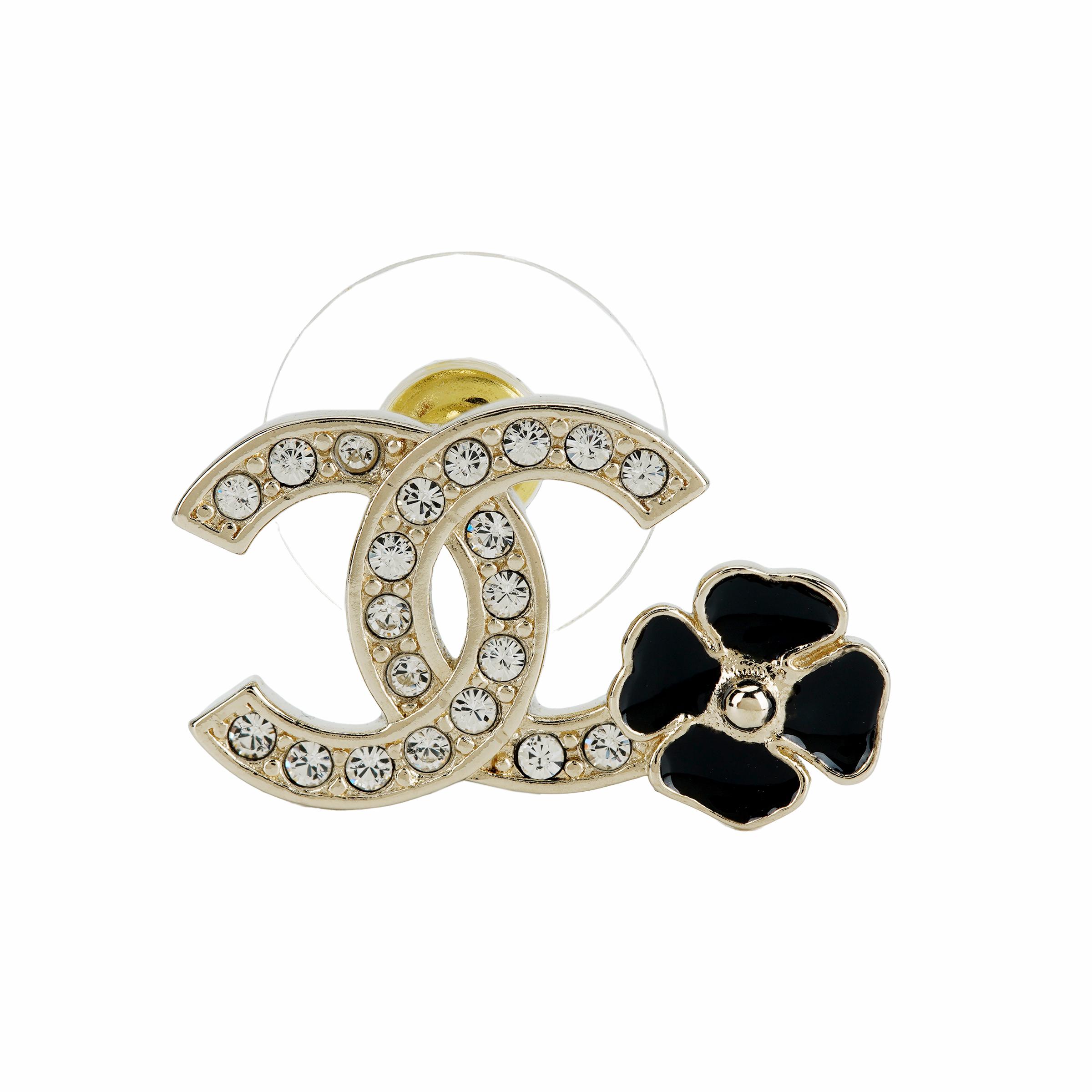 Chanel 25P Spring Summer Two-Tone Design Earrings Unisex Earrings Gold ABF307B19853NAFGU Box+Padding Board
Chanel 25P Spring Summer Two-Tone Design Earrings Unisex Earrings Gold ABF307B19853NAFGU Box+Padding Board