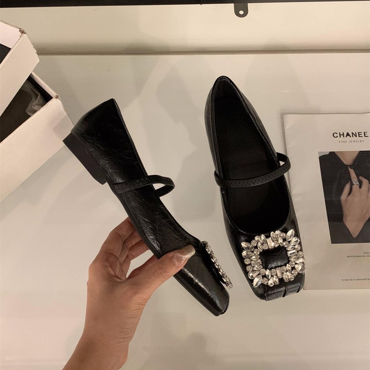 Женские туфли на плоской подошве 2025 Весна/Лето Мэри Джейн Квадратный носок Противоскользящие Элегантные Банкетные Хрустальные Стразы Женская Модная Обувь 35 чёрный
Женские туфли на плоской подошве 2025 Весна/Лето Мэри Джейн Квадратный носок Противоскользящие Элегантные Банкетные Хрустальные Стразы Женская Модная Обувь 35 чёрный