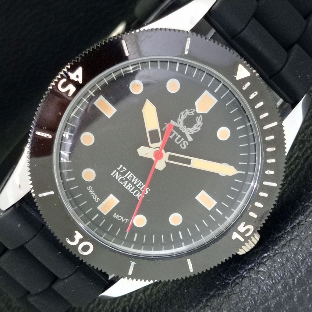 SWISS MENS 40MM TITUS TURNABLE BEZEL HAND-WINDING BLACK DIAL WATCH a431335-2 R106-a431335
SWISS MENS 40MM TITUS TURNABLE BEZEL HAND-WINDING BLACK DIAL WATCH a431335-2 R106-a431335