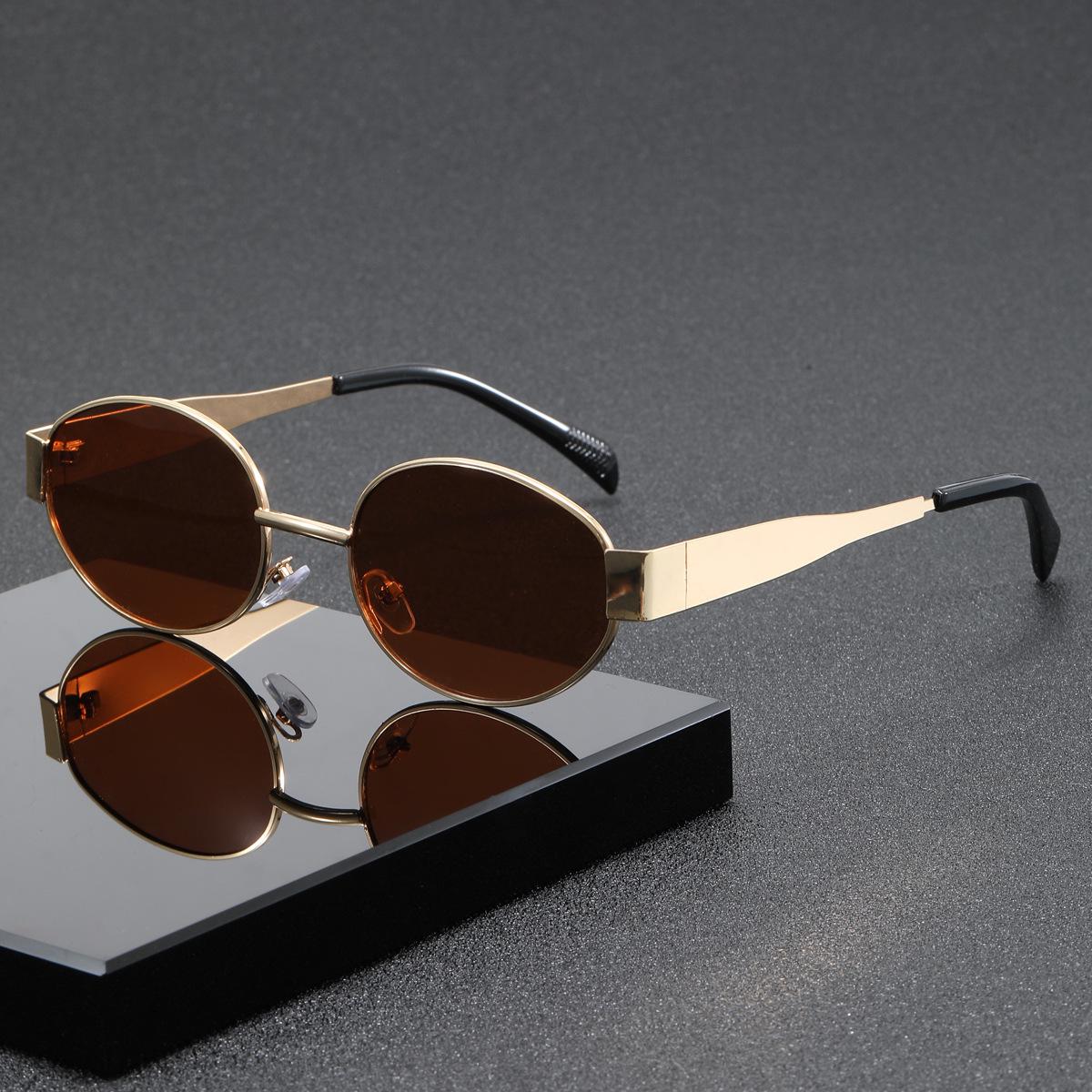 2025 European & American Style Oval Brown Metal Sunglasses - Unisex High-End Celebrity Look with Sun Protection
2025 European & American Style Oval Brown Metal Sunglasses - Unisex High-End Celebrity Look with Sun Protection