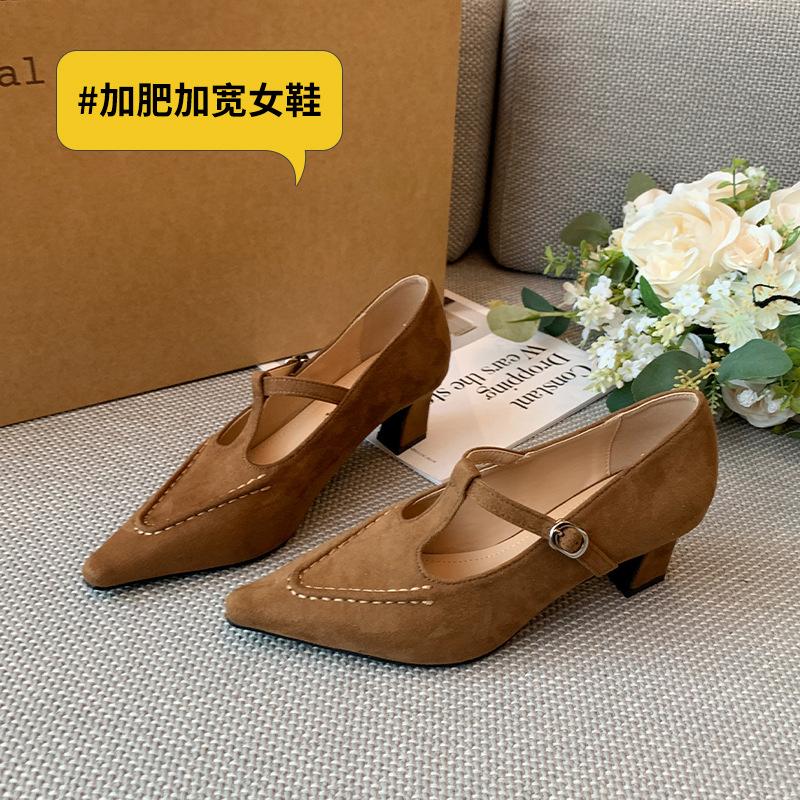 - Versatile commuter single shoes retro suede one-word buckle shallow mouth high heels women s widened large size women s shoes 35 хаки
- Versatile commuter single shoes retro suede one-word buckle shallow mouth high heels women s widened large size women s shoes 35 хаки