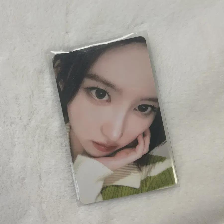 Autumn Agung Bread Imi Photo Card Eleven Autumn Wonyoung Yujin Rey s
Autumn Agung Bread Imi Photo Card Eleven Autumn Wonyoung Yujin Rey s