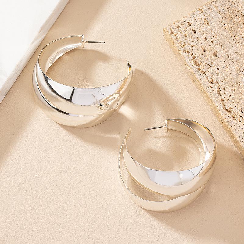 Преувеличенные геометрические серьги-круги - Женские нишевые двухслойные пусеты
Преувеличенные геометрические серьги-круги - Женские нишевые двухслойные пусеты