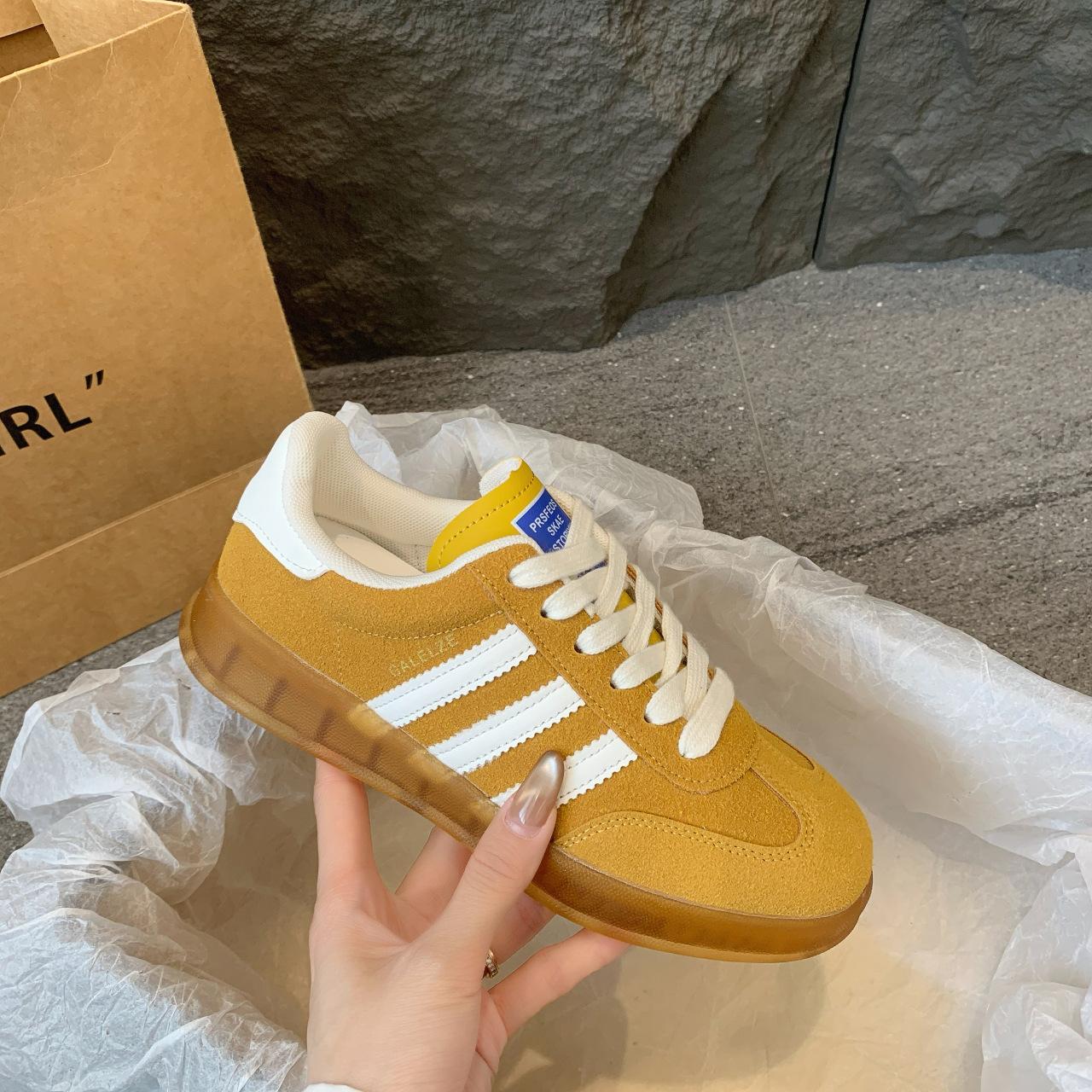 Dexun shoes women s new leather flat-soled white shoes in summer 2025 color matching retro versatile sports and leisure board shoes 40 жовтий
Dexun shoes women s new leather flat-soled white shoes in summer 2025 color matching retro versatile sports and leisure board shoes 40 жовтий