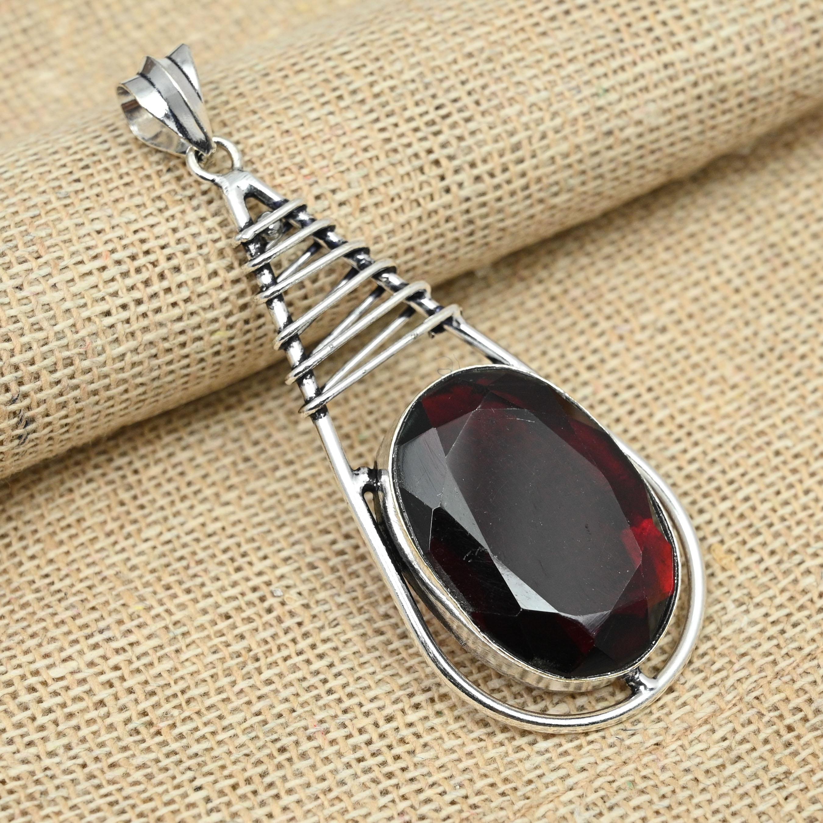 Очаровательный кулон ручной работы из стерлингового серебра 925 пробы с красным гранатом для женщин 2.75 Inches красный