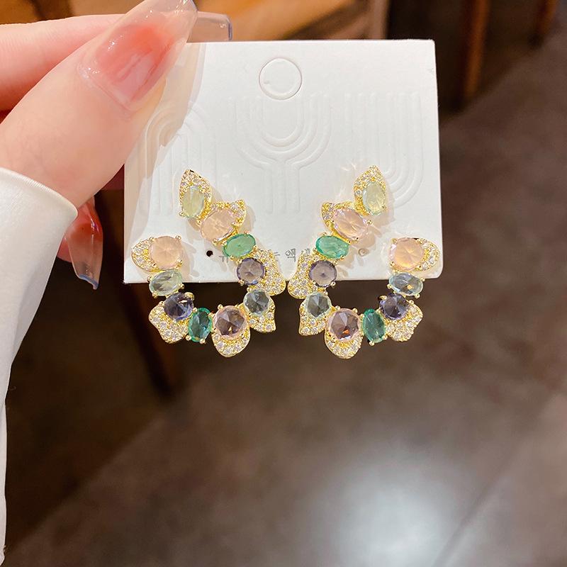 Influencer Silver Needle Zircon Stud Earrings - Korean Niche Design, Simple & Fashionable for Women
Influencer Silver Needle Zircon Stud Earrings - Korean Niche Design, Simple & Fashionable for Women