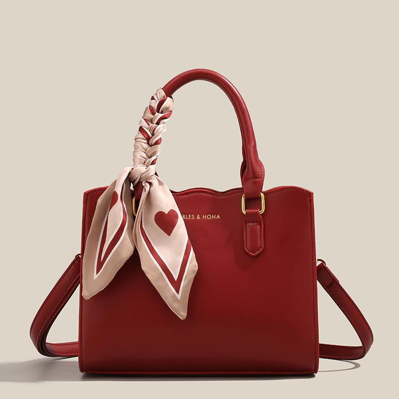 Red Wedding Bride Portable Large Capacity Tote Bag Women S Trend Silk Scarf Commuter Birthday Gift бордовый
Red Wedding Bride Portable Large Capacity Tote Bag Women S Trend Silk Scarf Commuter Birthday Gift бордовый
