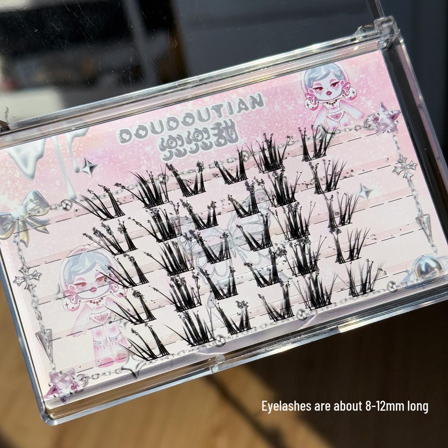 Winter Starlight Sparkle Kitten Eyelashes - Sweet Fairy Segmented Design
Winter Starlight Sparkle Kitten Eyelashes - Sweet Fairy Segmented Design