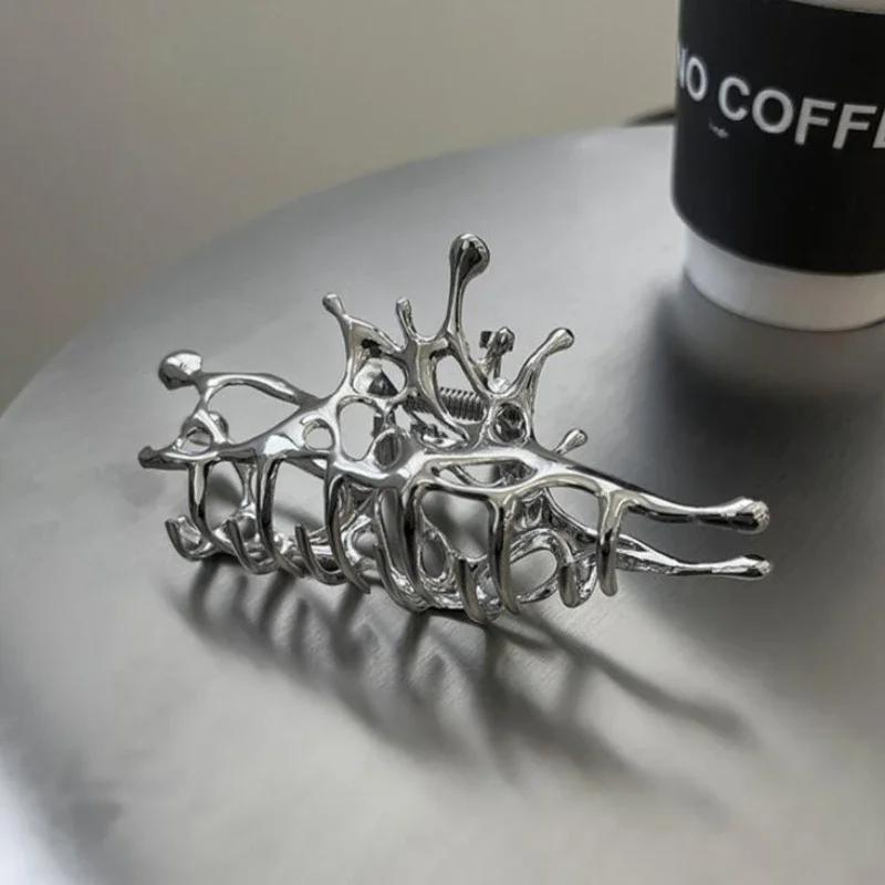 Y2k Geometric Claw Clips Women Large Metal Silver Color Korean Fashion Shark Hair Clips Grab Clamps Girls Hair Accessories
Y2k Geometric Claw Clips Women Large Metal Silver Color Korean Fashion Shark Hair Clips Grab Clamps Girls Hair Accessories