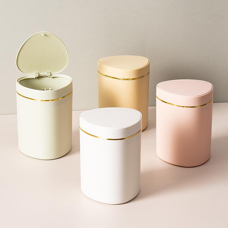 Yongsheng 2351 Waterproof Desktop Trash Can with Press-Open Lid, Paper Basket & Sundries Storage.
Yongsheng 2351 Waterproof Desktop Trash Can with Press-Open Lid, Paper Basket & Sundries Storage.