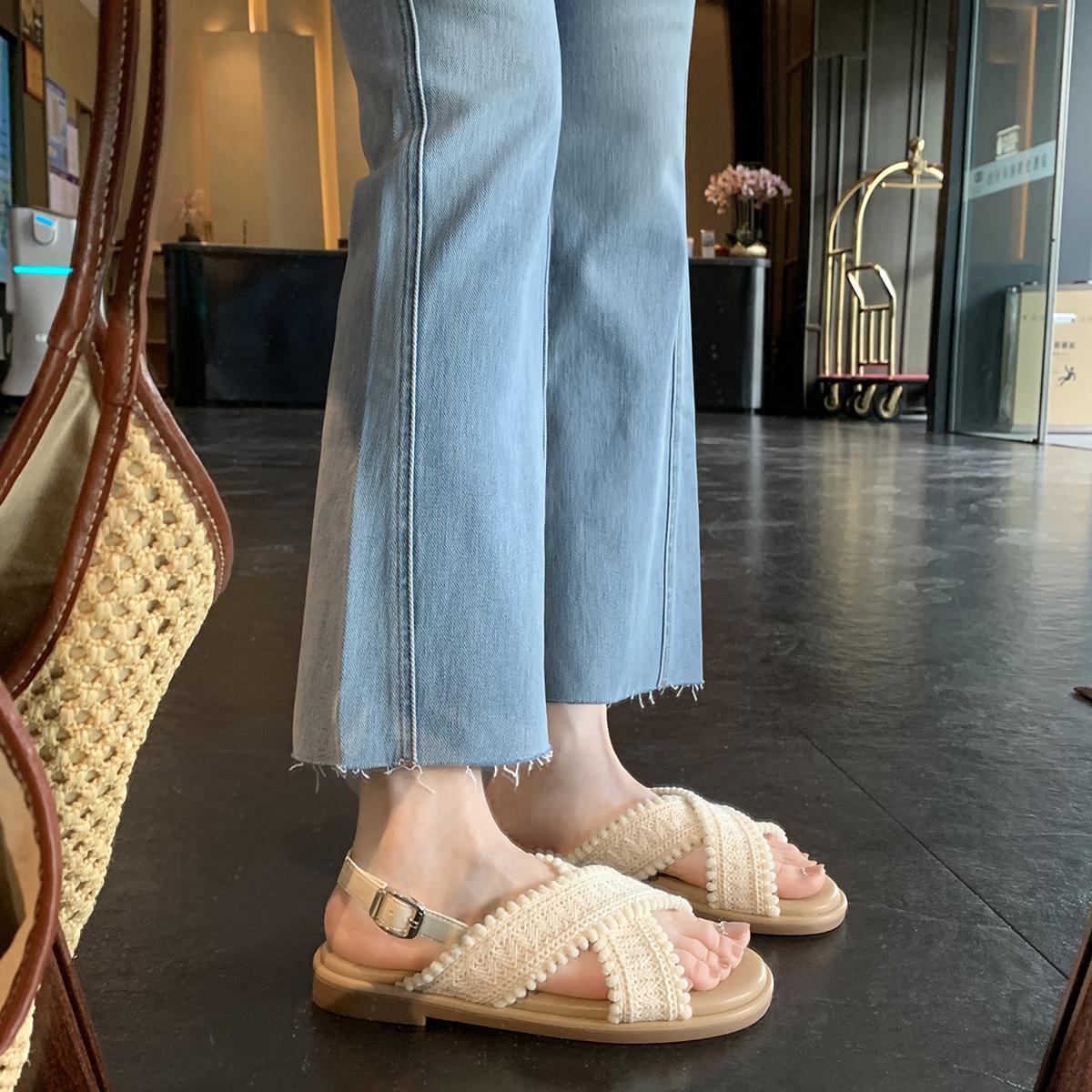 Genuine leather~ cool slippers women s summer outer wear holiday style cross-woven open-toe half-drag 35
Genuine leather~ cool slippers women s summer outer wear holiday style cross-woven open-toe half-drag 35