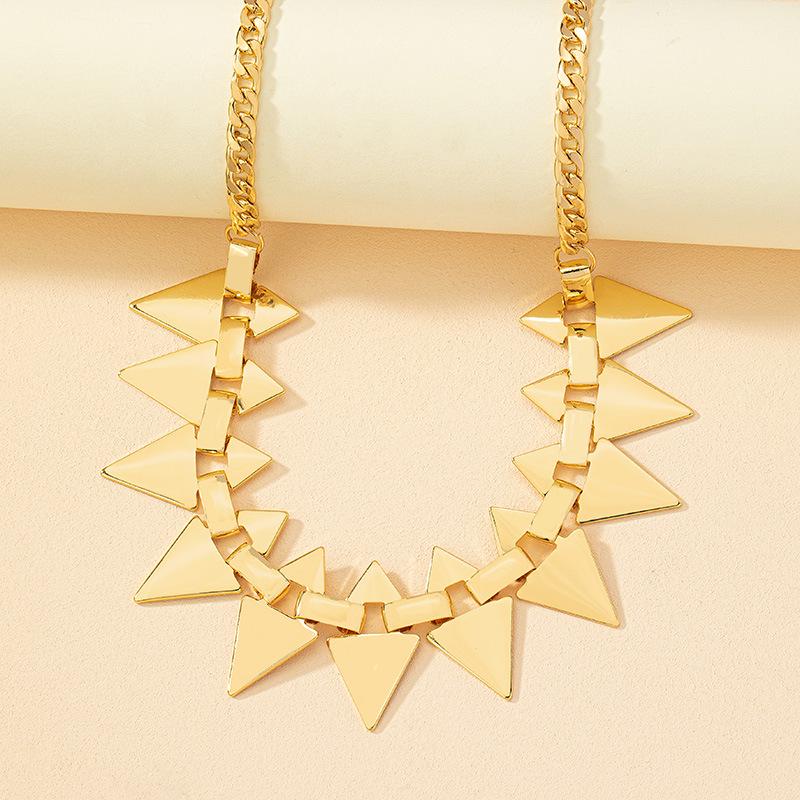 Европейское и американское трендовое преувеличенное ожерелье с треугольной подвеской - Женская хип-хоп панк ключичная цепочка