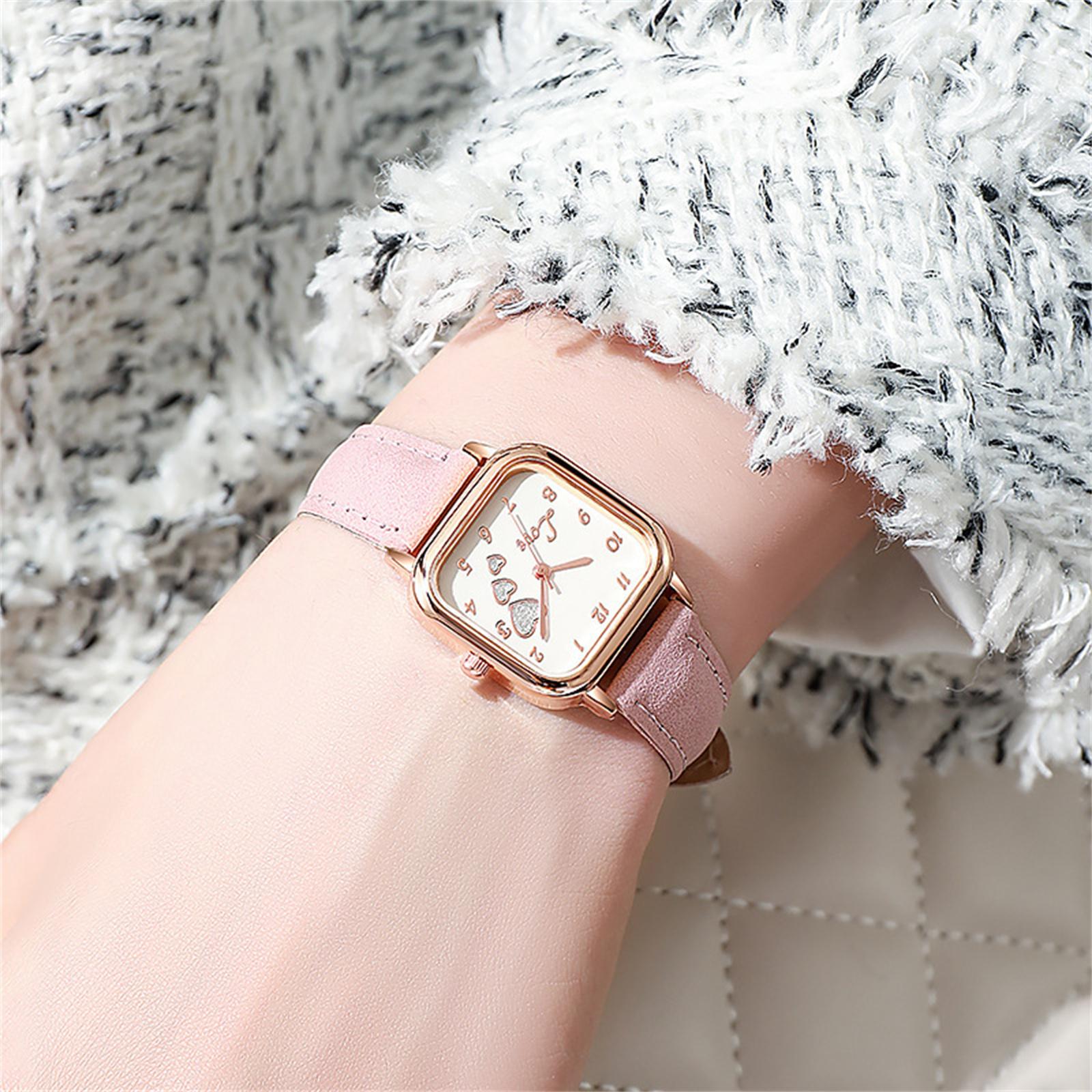 Женские модные кожаные часы One Size
Женские модные кожаные часы One Size