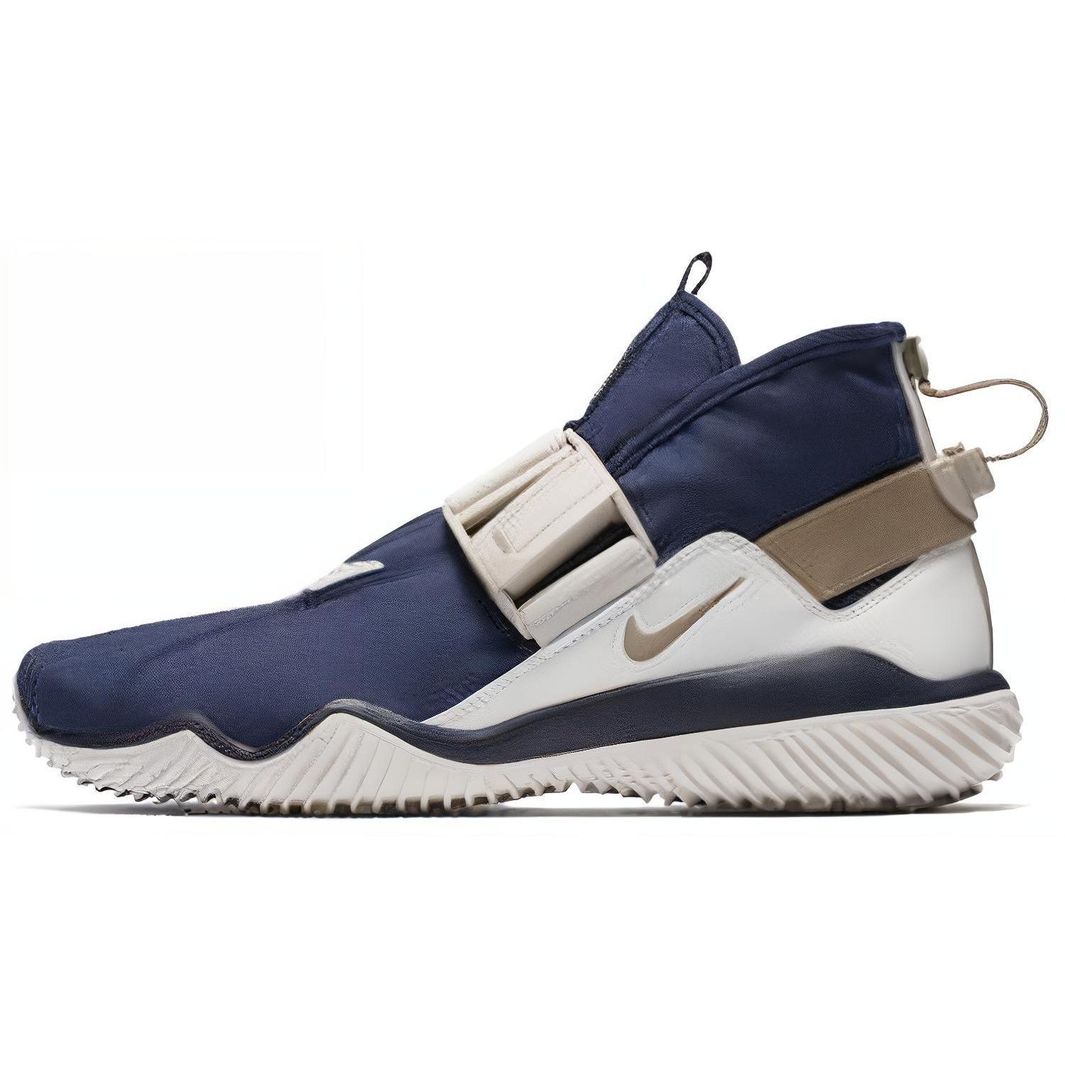 Nike Komyuter Obsidian AA2211-401 40.5
Nike Komyuter Obsidian AA2211-401 40.5