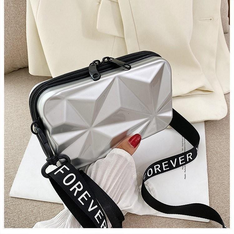 Geometric Pattern Suitcase Design Bag Trendy Mini Mobile Phone Bag Luggage Box Crossbody Bag
Geometric Pattern Suitcase Design Bag Trendy Mini Mobile Phone Bag Luggage Box Crossbody Bag