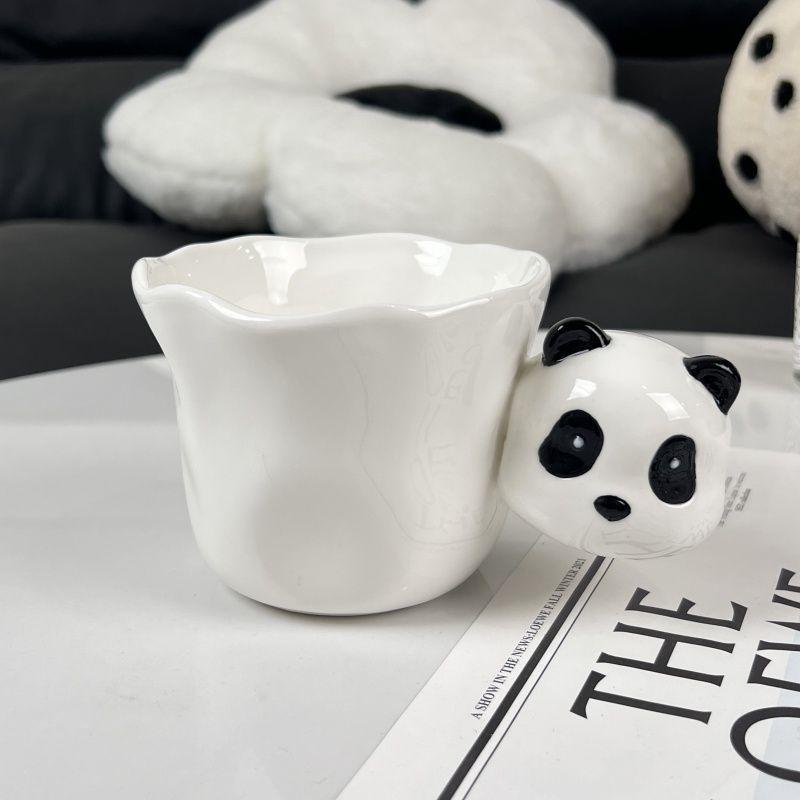 Modern Three-dimensional Cute Panda Ceramic Mug White Cartoon Panda Coffee Cup Home Living Room Lovely Couple Mug Office Tea Cup 301-400ml
Modern Three-dimensional Cute Panda Ceramic Mug White Cartoon Panda Coffee Cup Home Living Room Lovely Couple Mug Office Tea Cup 301-400ml