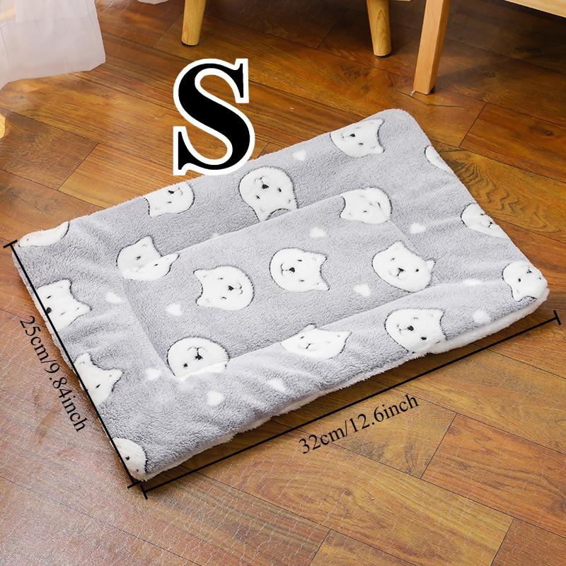 Double Sided Pet Mat, Warm Sleeping Mat, Cat Mattress, Suitable for Most Cats and Dogs, with Multiple Sizes To Choose From
Double Sided Pet Mat, Warm Sleeping Mat, Cat Mattress, Suitable for Most Cats and Dogs, with Multiple Sizes To Choose From
