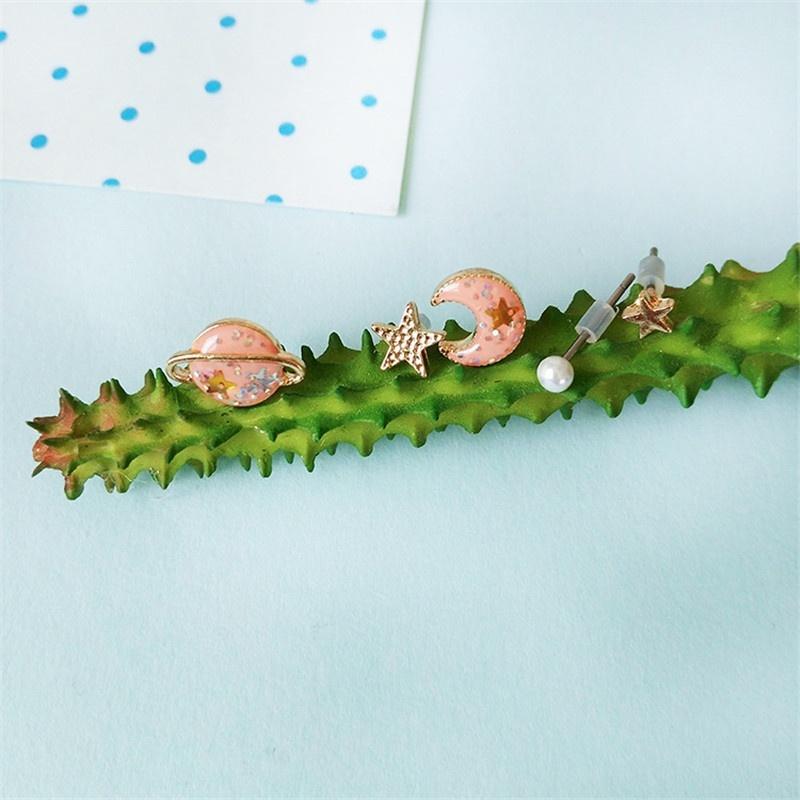 Planet Universe Cartoon Earrings Female Fashion Temperament Simple Korean Personality Colorful Fashion Personality for Girl синий
Planet Universe Cartoon Earrings Female Fashion Temperament Simple Korean Personality Colorful Fashion Personality for Girl синий