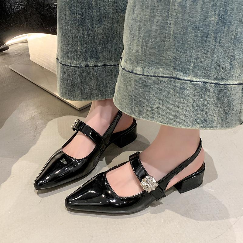 Женские босоножки на высоком каблуке, летние туфли-слингбэки, женские элегантные офисные туфли-шлепанцы, новинка 2025 года, туфли-лодочки с острым носком, слайды Mujer 35 чёрный
Женские босоножки на высоком каблуке, летние туфли-слингбэки, женские элегантные офисные туфли-шлепанцы, новинка 2025 года, туфли-лодочки с острым носком, слайды Mujer 35 чёрный