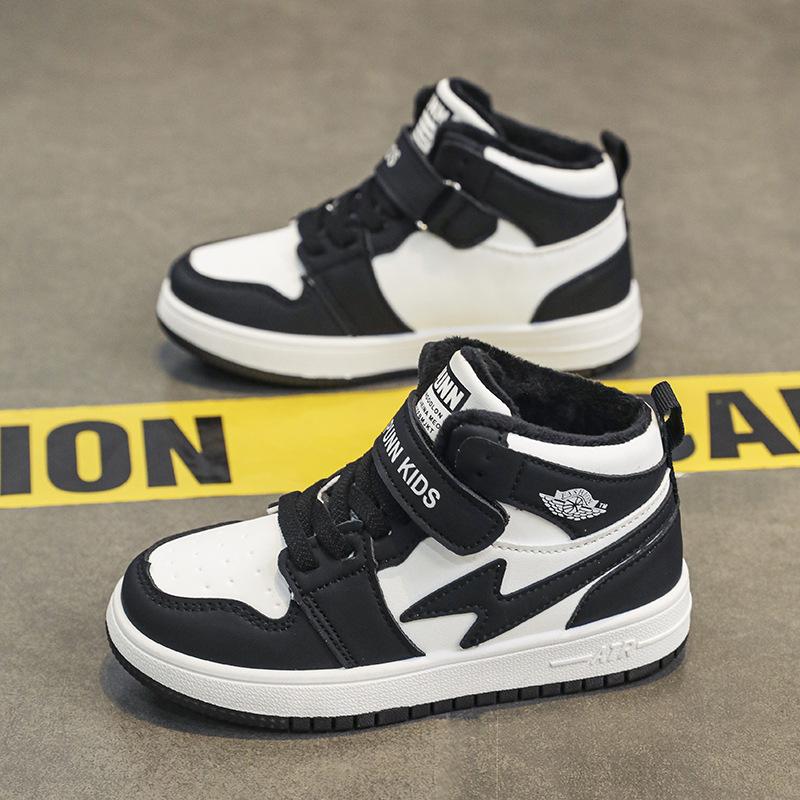 МОДНЕ ВЗУТТЯ Чоловічі дихаючі спортивні кросівки Спортивне взуття для бігу Відкритий жіночий теніс Тренажер для тренажерного залу 38
МОДНЕ ВЗУТТЯ Чоловічі дихаючі спортивні кросівки Спортивне взуття для бігу Відкритий жіночий теніс Тренажер для тренажерного залу 38