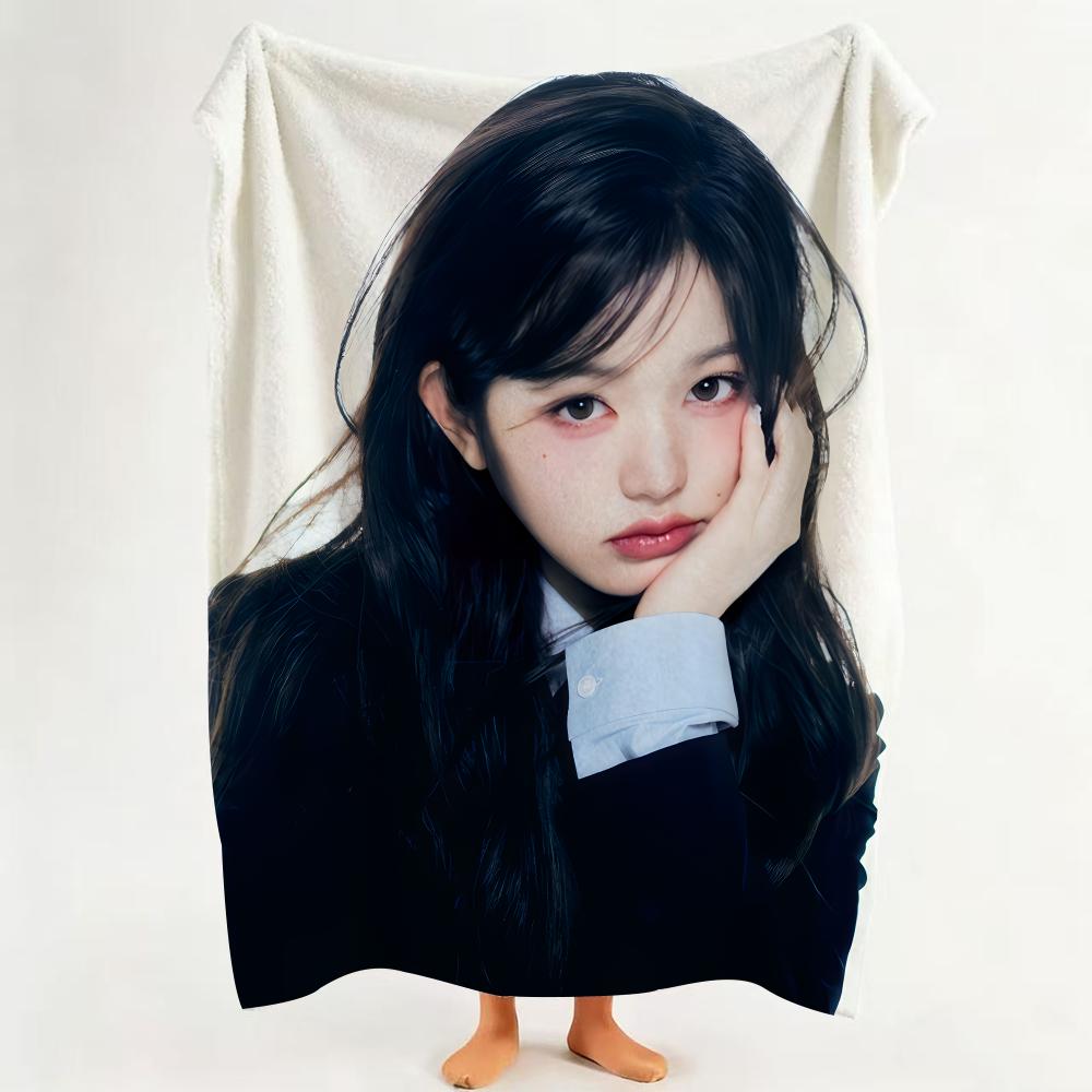 Celebrity J Jang W Won young Throw Flannel Throw Blanket Suitable for Sofa Living Room Bedroom 75cmx90cm
Celebrity J Jang W Won young Throw Flannel Throw Blanket Suitable for Sofa Living Room Bedroom 75cmx90cm