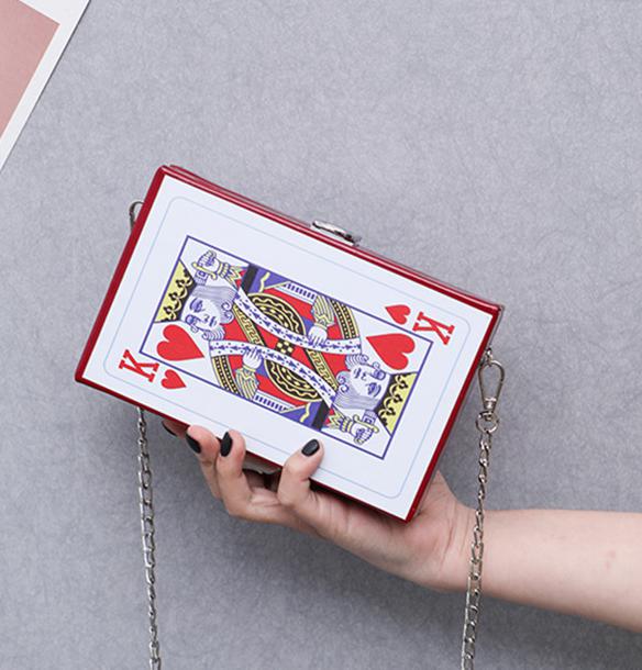 Women s chain shoulder crossbody bag fun poker card leisure fashion letters small square trendy handbags bolsa feminina
Women s chain shoulder crossbody bag fun poker card leisure fashion letters small square trendy handbags bolsa feminina