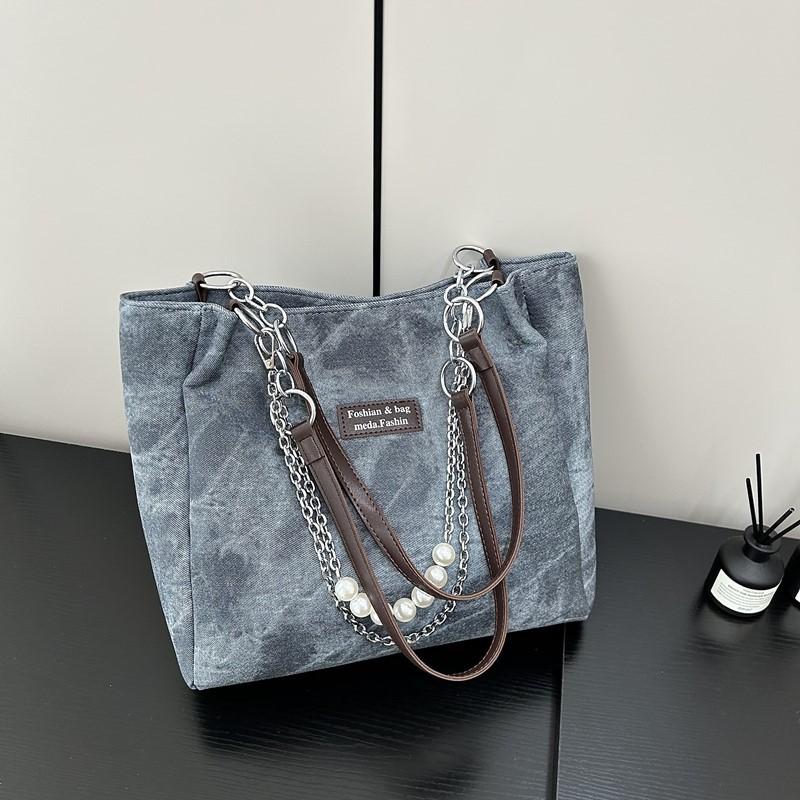 Trendy women s bags, class bags, new simple and versatile shoulder bags, large-capacity commuter tote bags синий
Trendy women s bags, class bags, new simple and versatile shoulder bags, large-capacity commuter tote bags синий