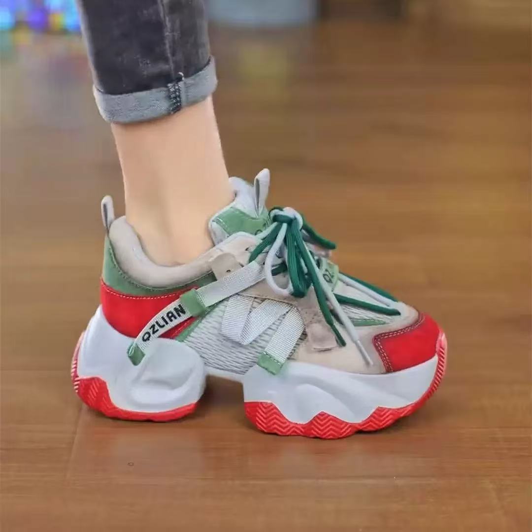 Shoes 2025 autumn new soft-soled color matching casual versatile lace-up versatile women s shoes thick-soled heightening sports shoes 40
Shoes 2025 autumn new soft-soled color matching casual versatile lace-up versatile women s shoes thick-soled heightening sports shoes 40
