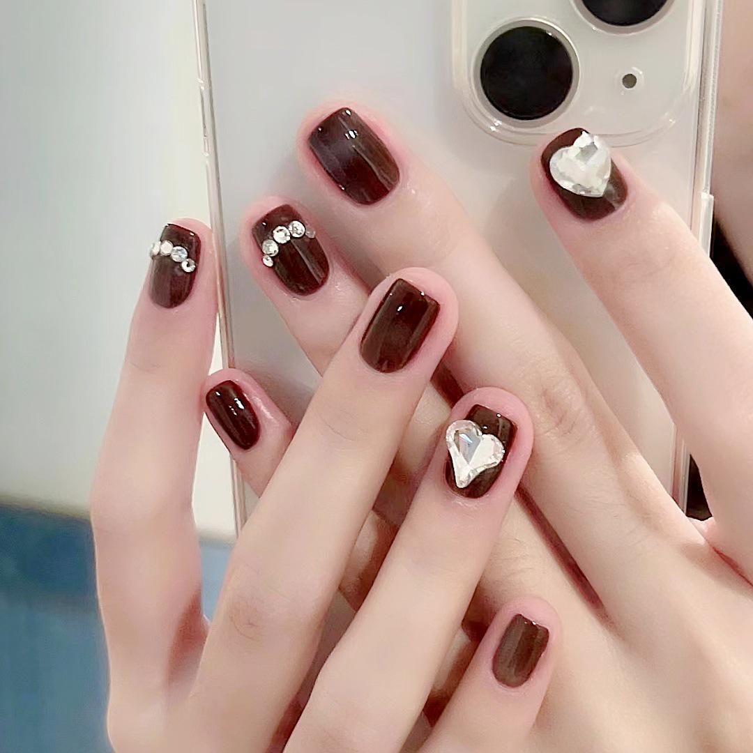 A549-Cherry Heart Removable Short False Nails - Super Flash Finish for Autumn & Winter Wear
A549-Cherry Heart Removable Short False Nails - Super Flash Finish for Autumn & Winter Wear