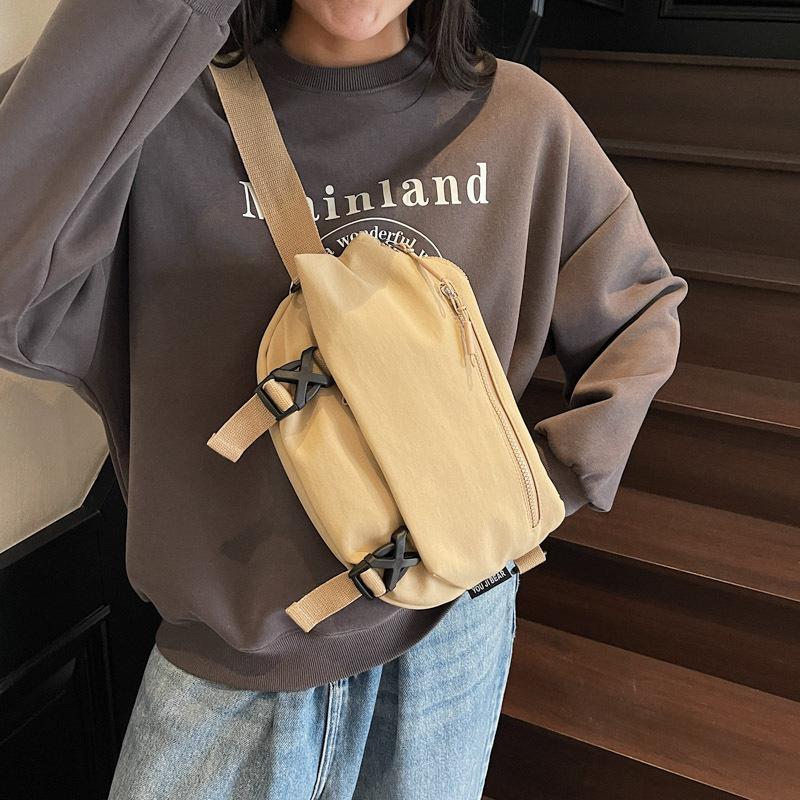 Breast bag 2025 new lightweight and versatile women s small backpack fashion trend high-end shoulder messenger bag хакі
Breast bag 2025 new lightweight and versatile women s small backpack fashion trend high-end shoulder messenger bag хакі