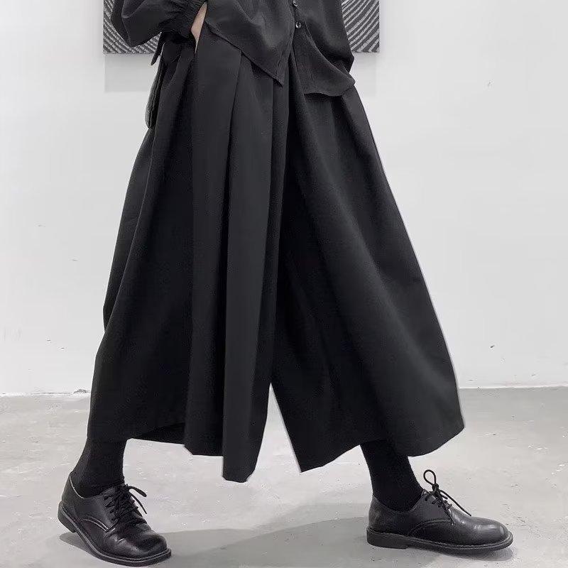 Men s Wide Leg Pants Gothic Loose Cropped Hakama High Waisted Nine Point Straight Leg Pants XS чорний
Men s Wide Leg Pants Gothic Loose Cropped Hakama High Waisted Nine Point Straight Leg Pants XS чорний