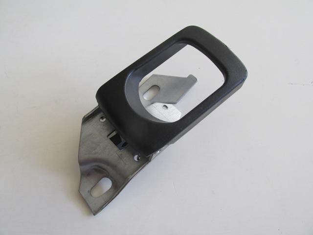 For Hyundai H100 Minibus 1997 2008 Front Door Interior Opening Handle Left Black 82610-43301AQ
For Hyundai H100 Minibus 1997 2008 Front Door Interior Opening Handle Left Black 82610-43301AQ
